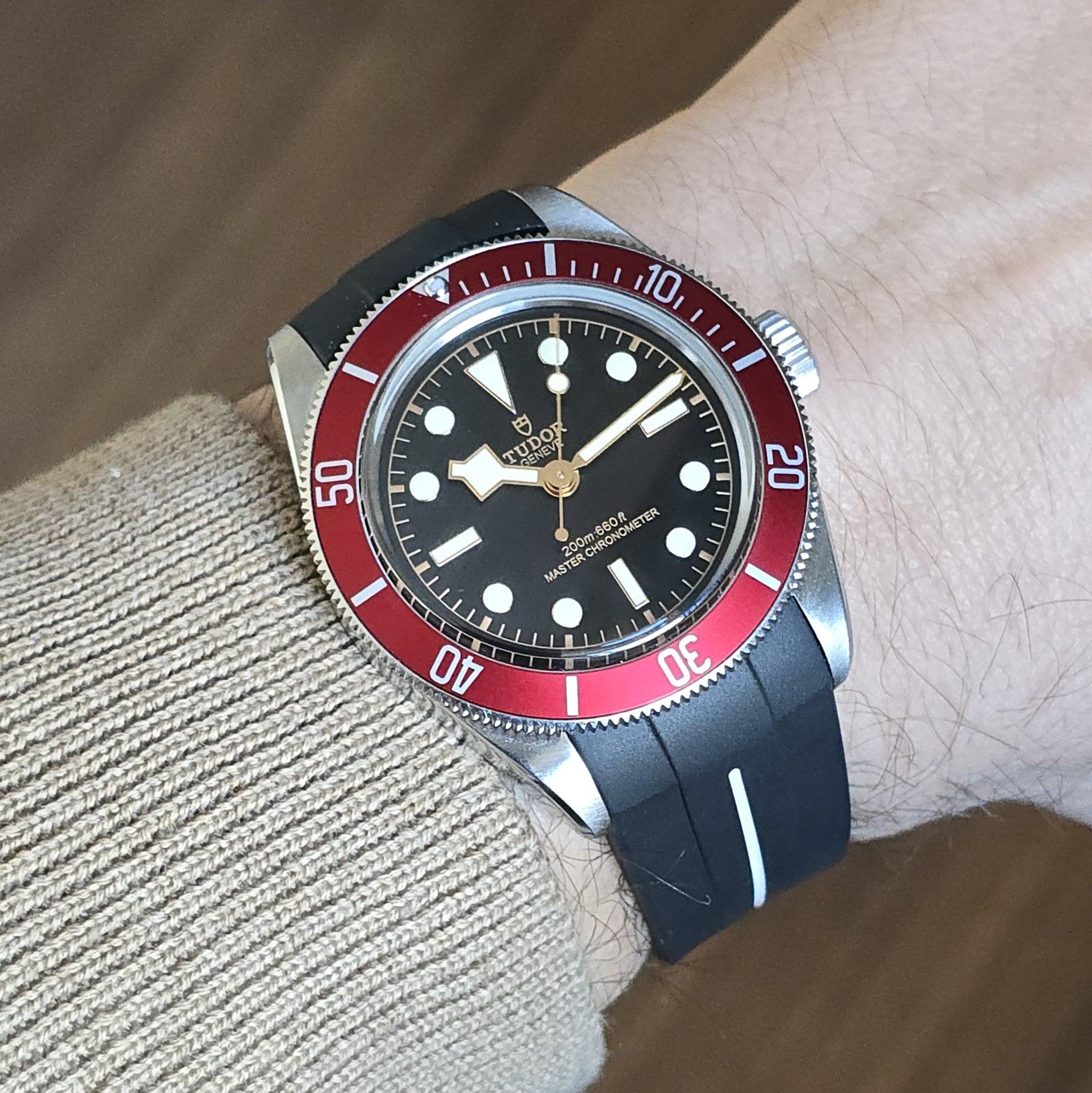 TDR. Siyah-Beyaz FKM Entegre Kauçuk Kordon