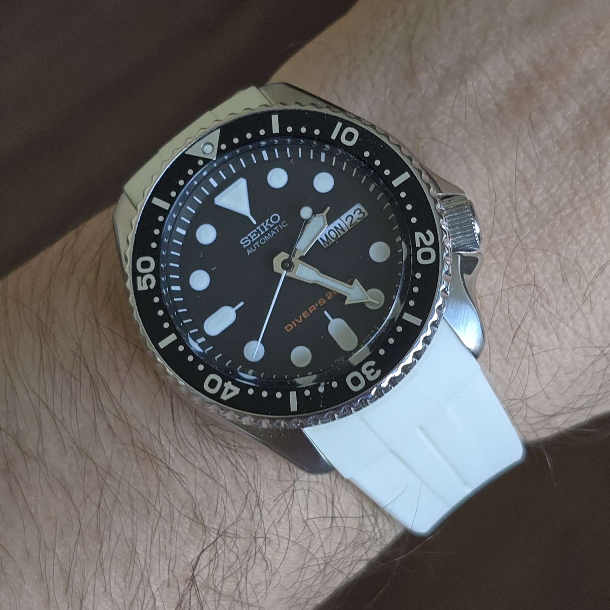 Seiko Beyaz FKM Entegre Kauçuk Kordon