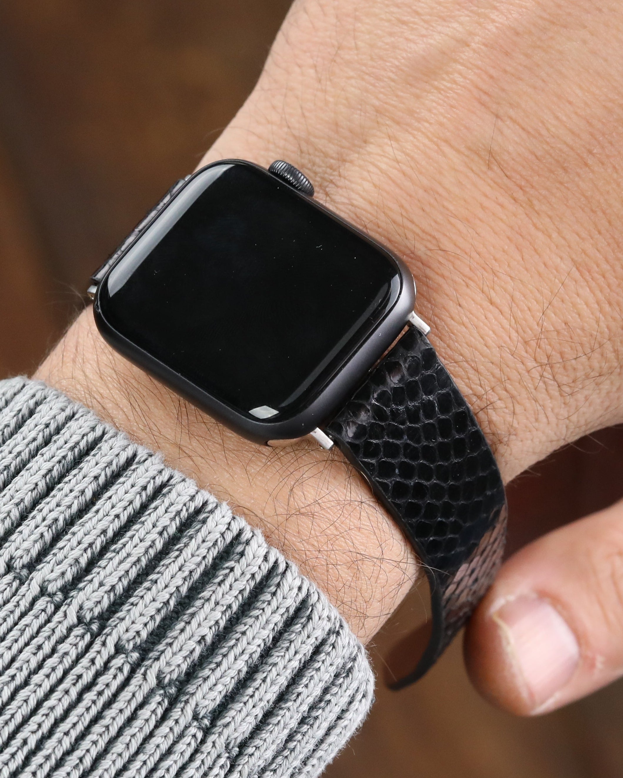 Apple Watch Uyumlu Deri Kordon - Gerçek Yılan Derisi Siyah