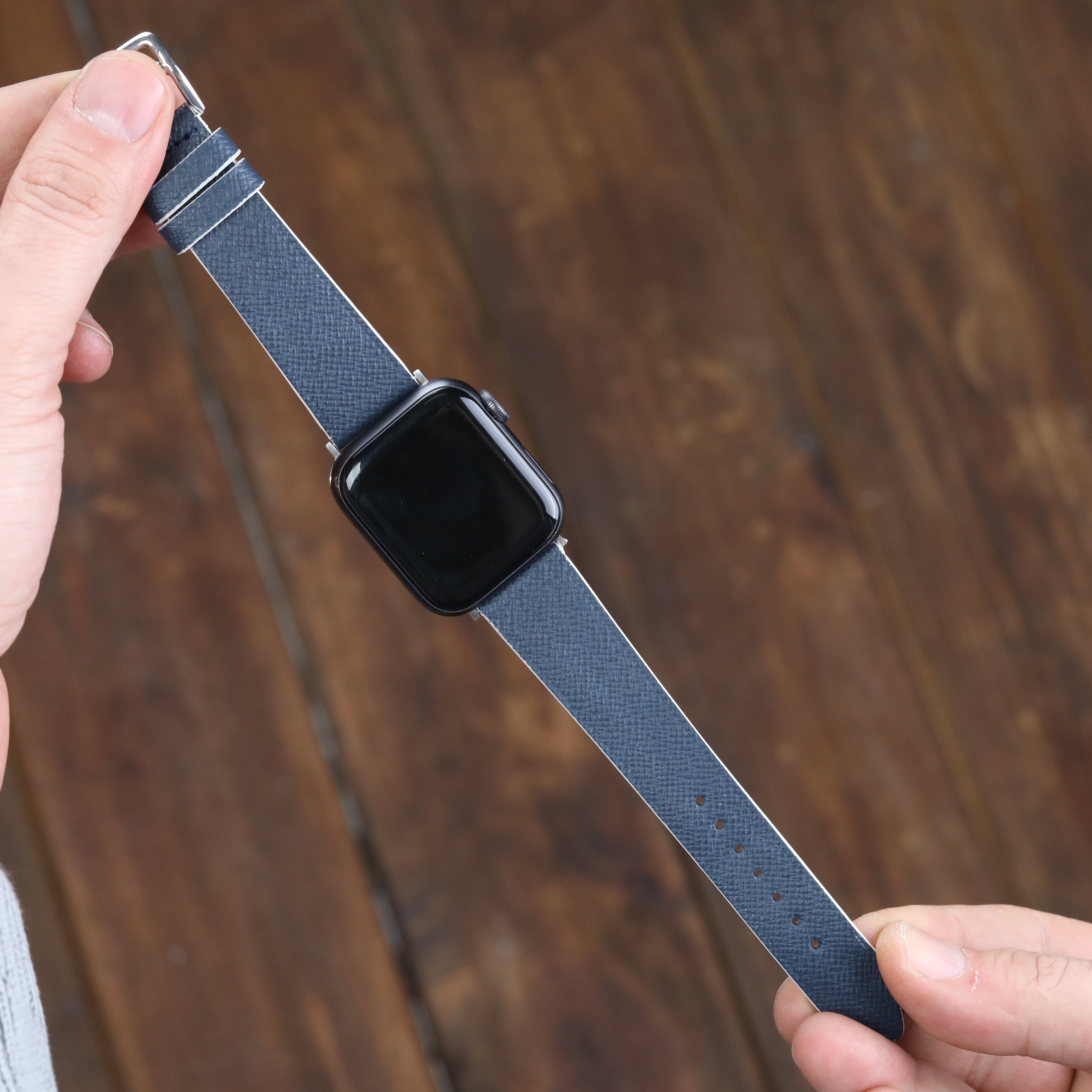 Apple Watch Deri Kayış- Saffiano Lacivert Beyaz