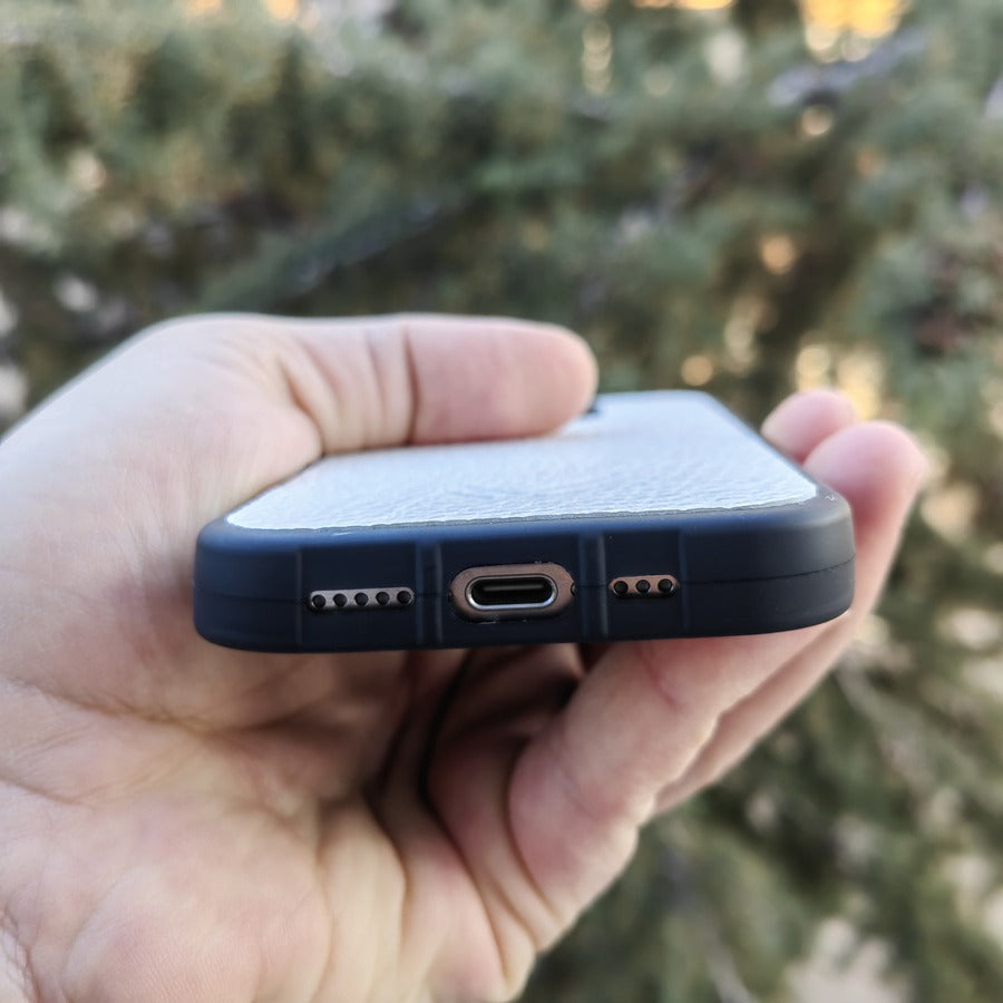 Togo Beyaz iPhone Deri Kılıf - ONYWATCH