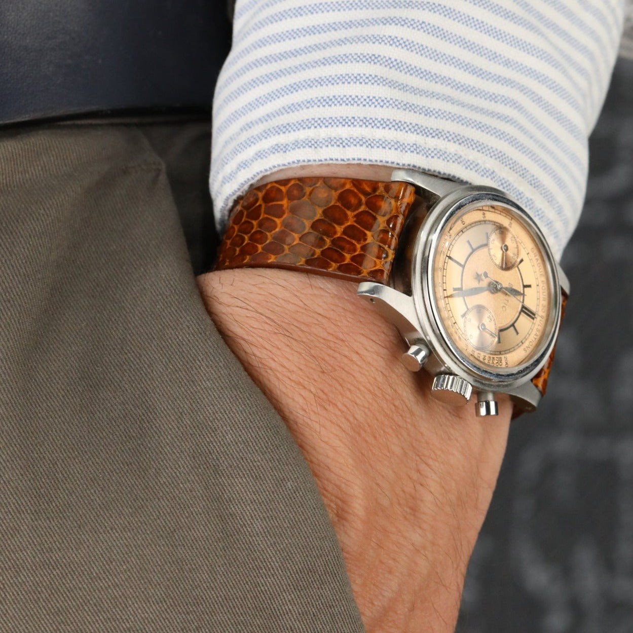 El yapımı taba renkli akıllı pimli deri kayış