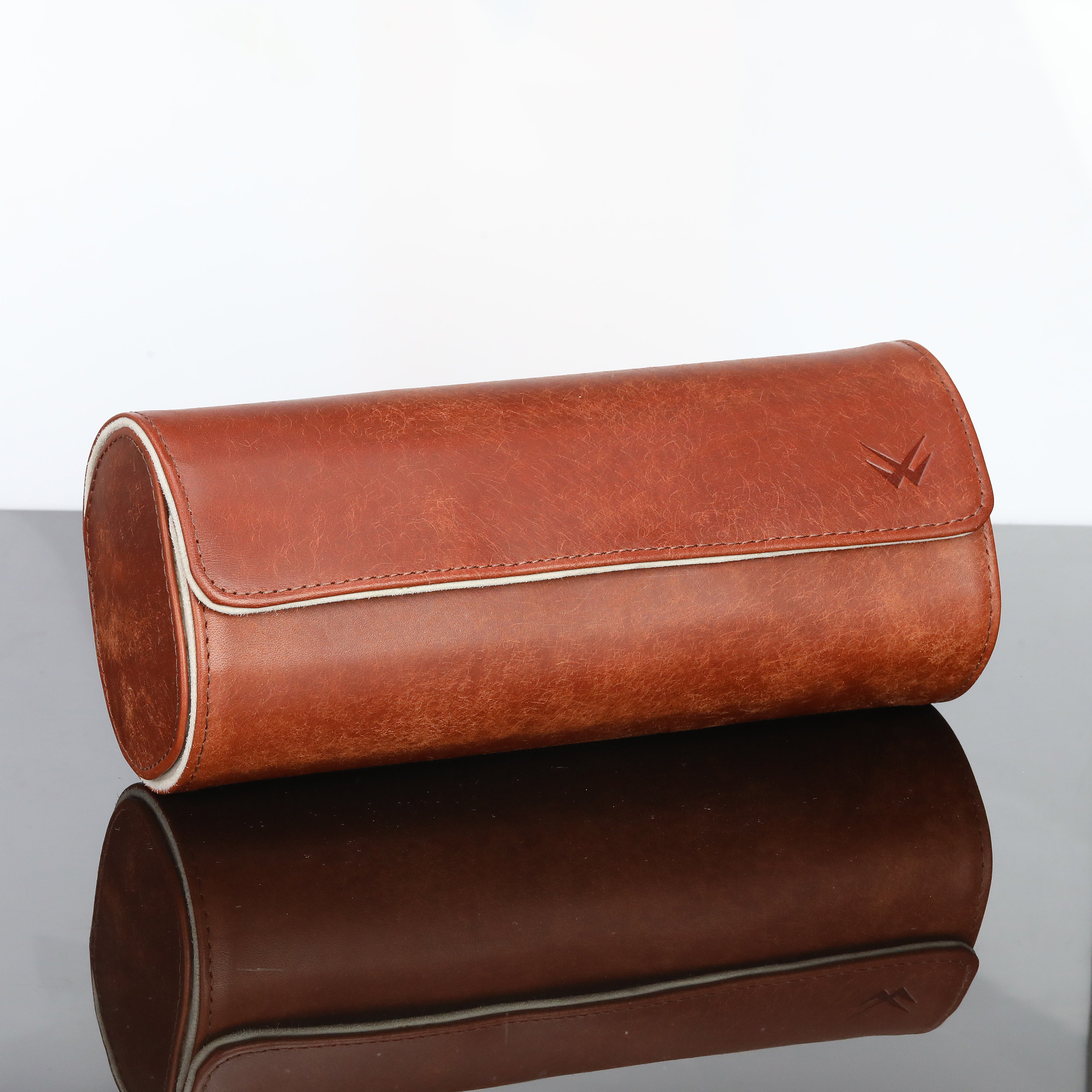 Dışı kahve renkli dana derisi içi oğlak süet el yapımı deri saat kutusu