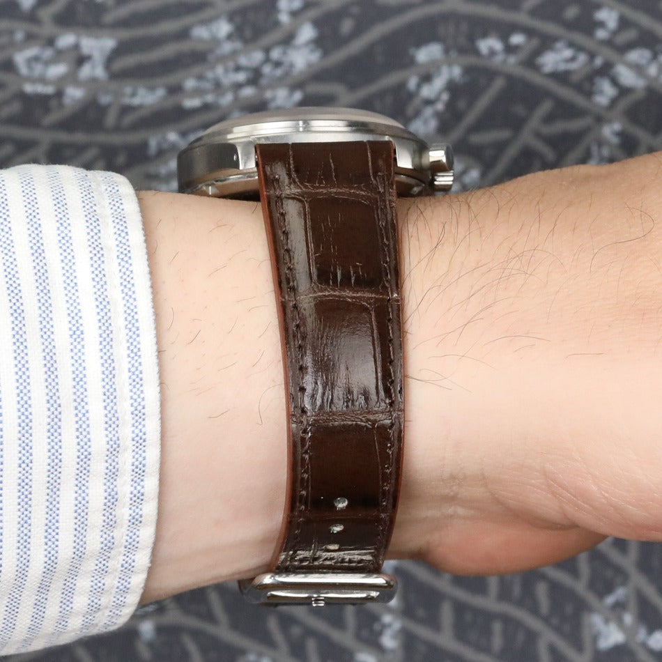 El yapımı kahverengi renkli akıllı pimli deri saat kordonu