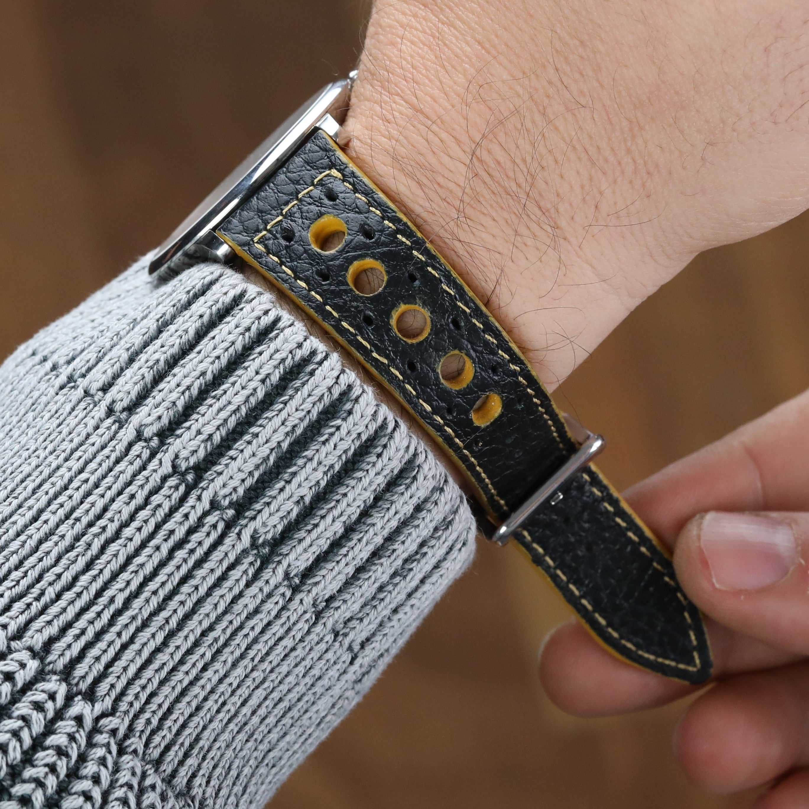 Gerçek dana derisi el yapımı siyah renkli rally stil saat kordonu