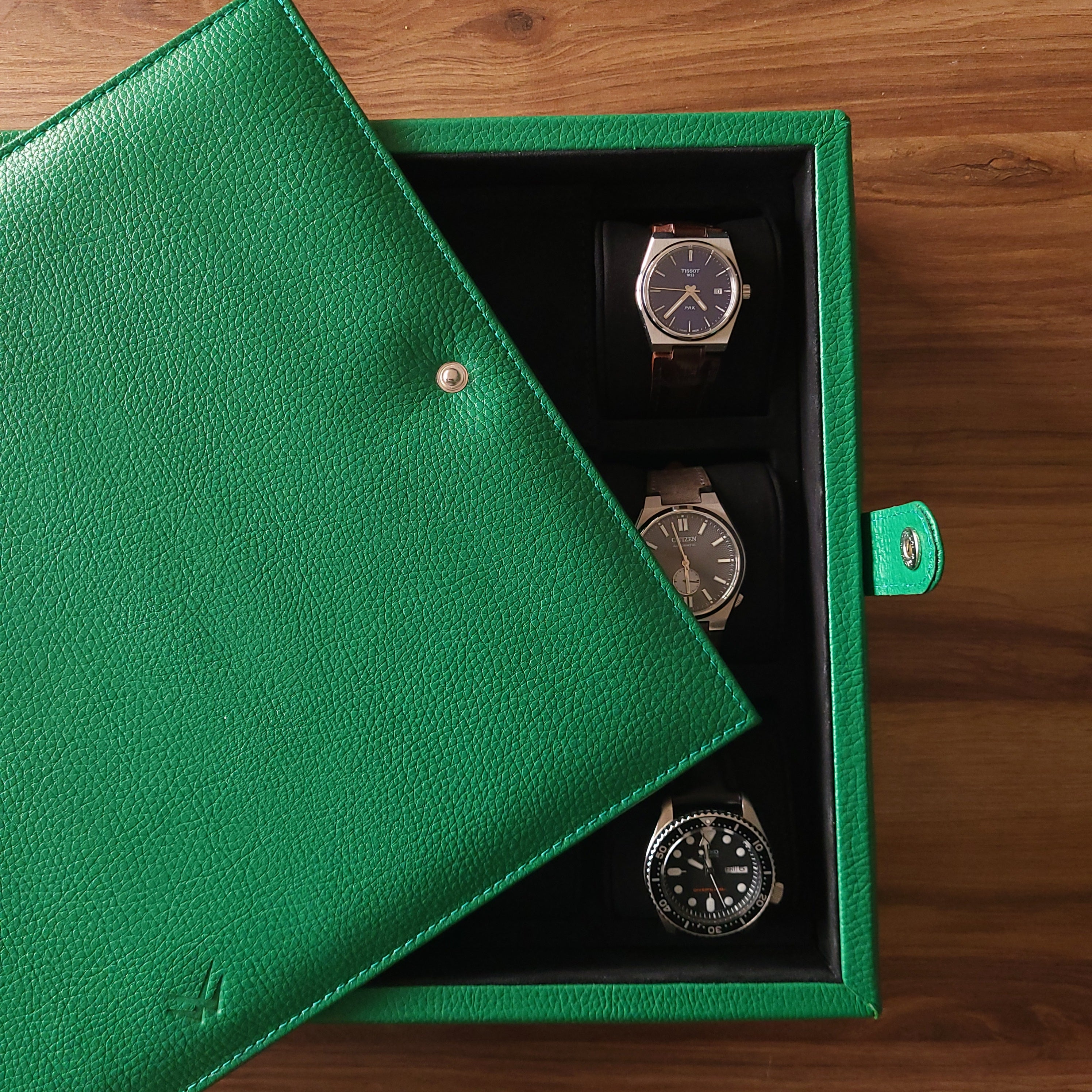 12'li Bolt Deri Saat Koleksiyon Kutusu Yeşil
