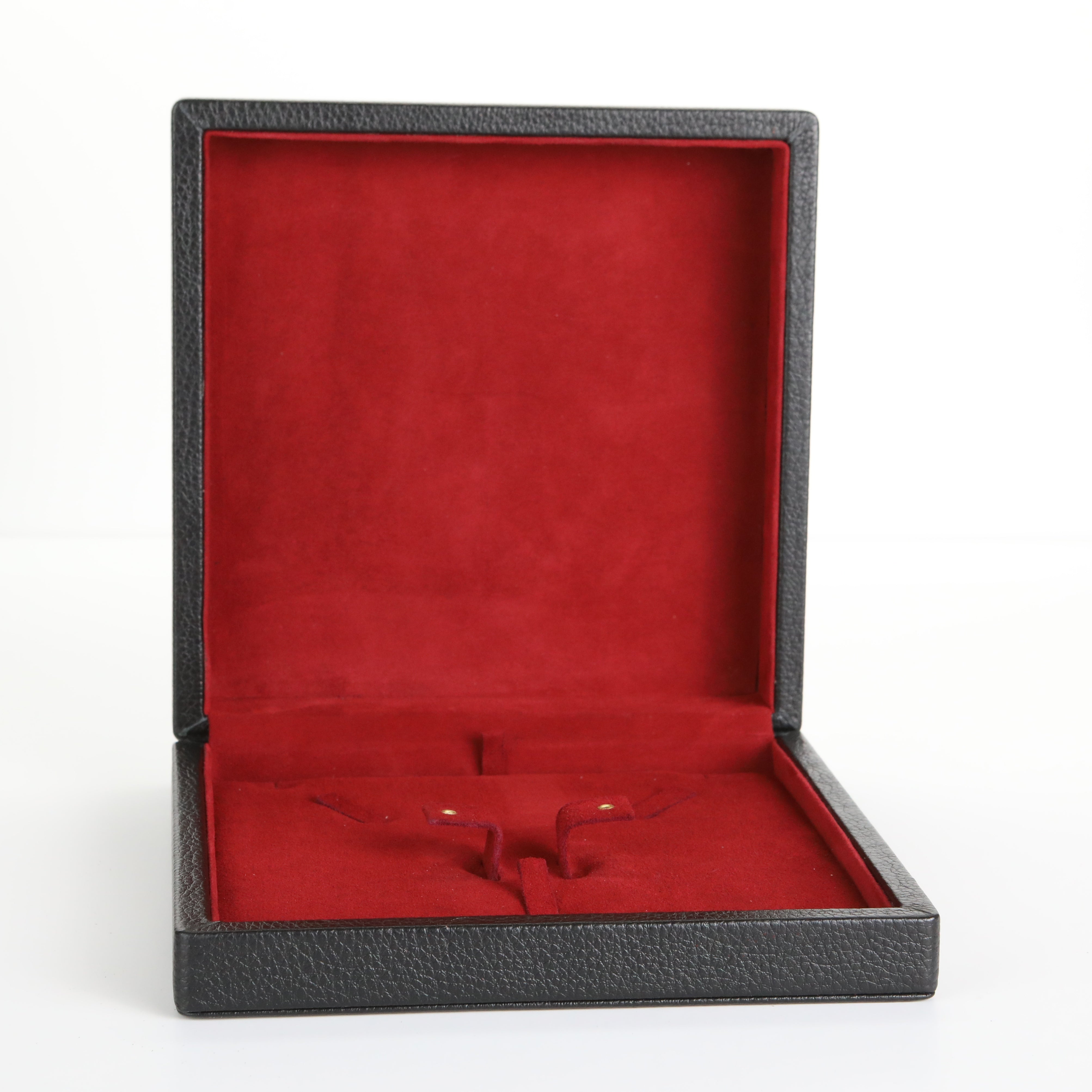 İçi ve dışı gerçek deri el yapımı siyah renk mücevher kutusu