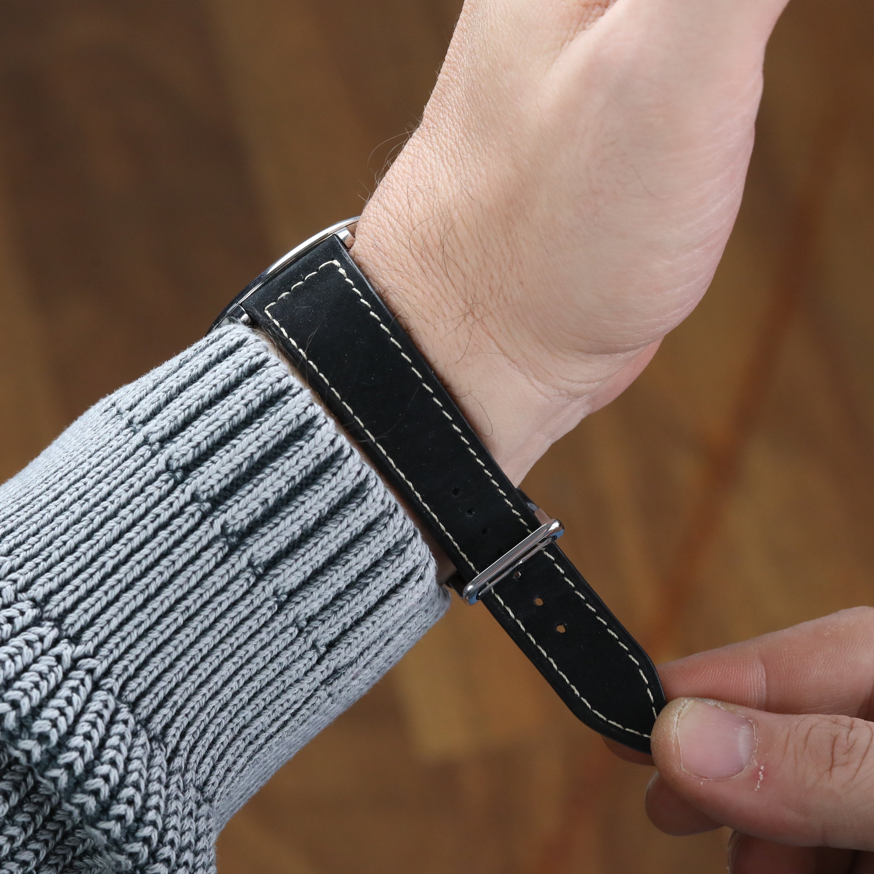 Gerçek dana derisi el yapımı beyaz dikişli siyah saat kordonu