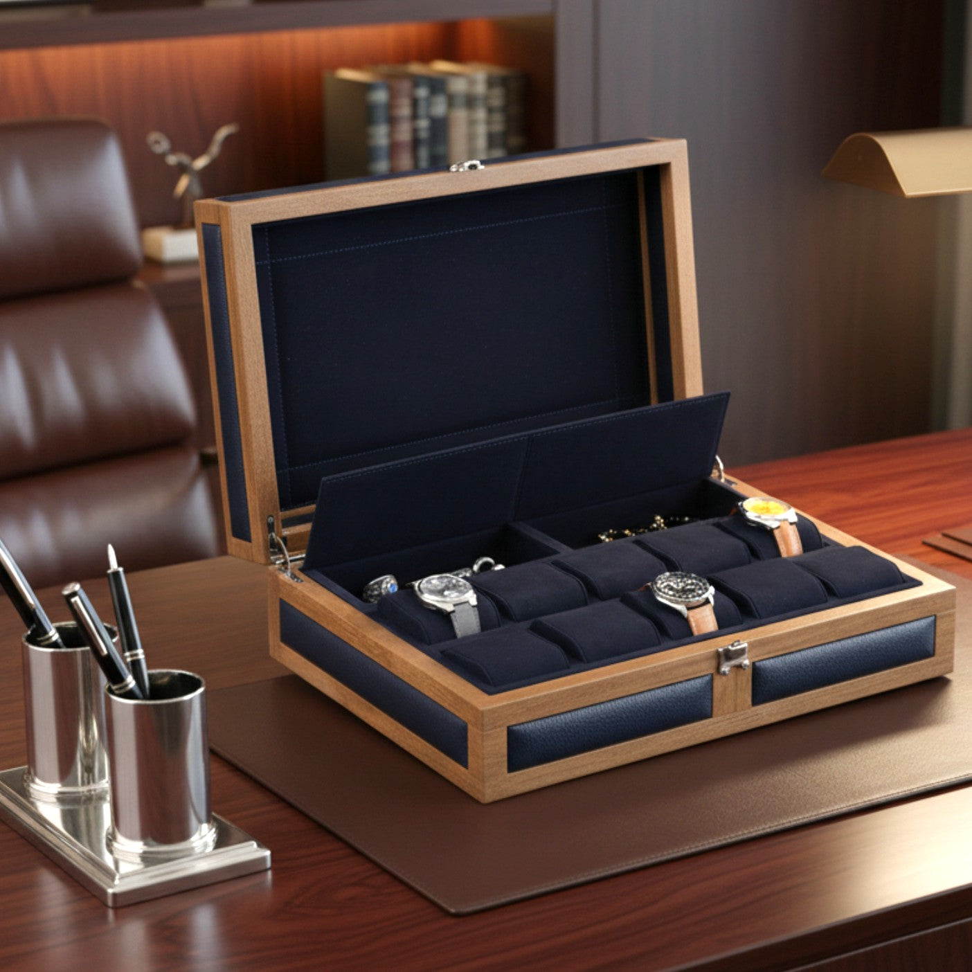 İçi lacivert renkli gerçek oğlak süet kaplı saat koleksiyon kutusu