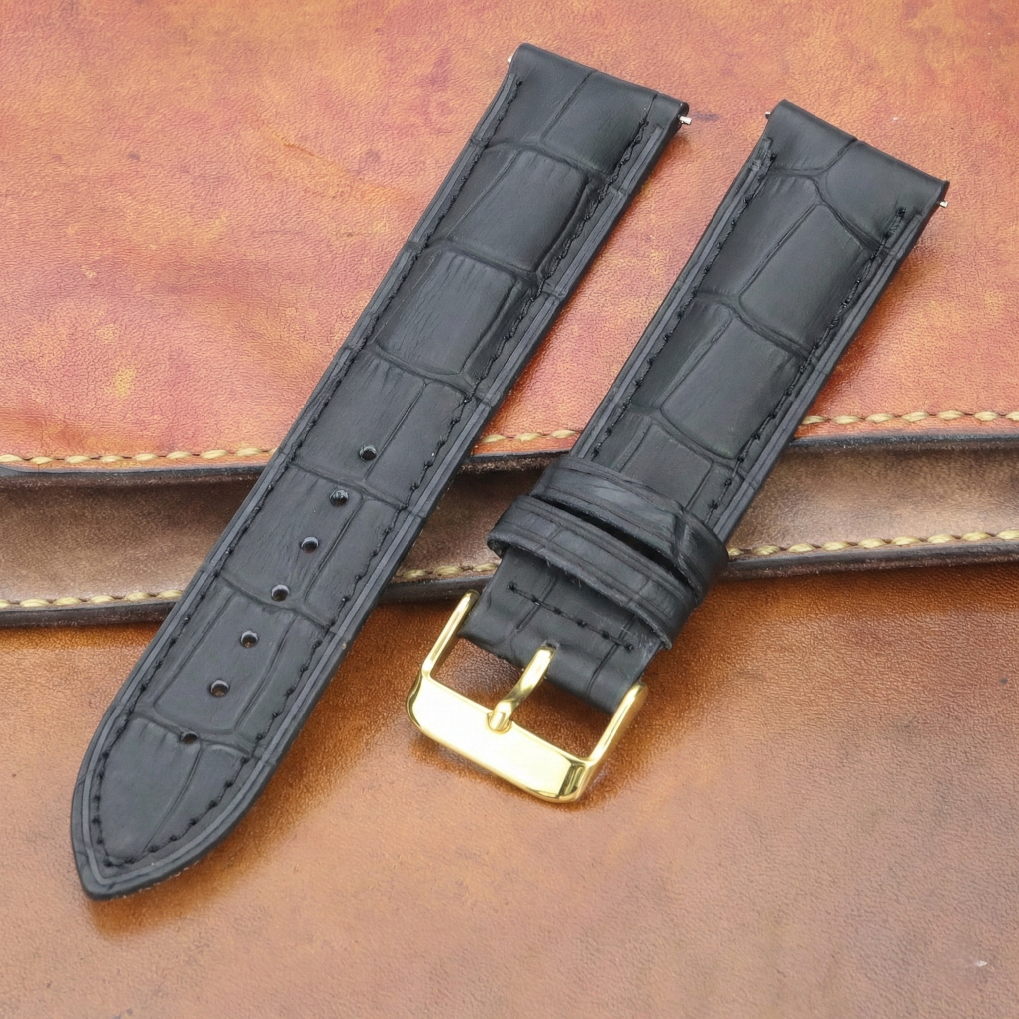 Gold Tokalı Alaturka Siyah Kroko Baskılı Deri Kordon