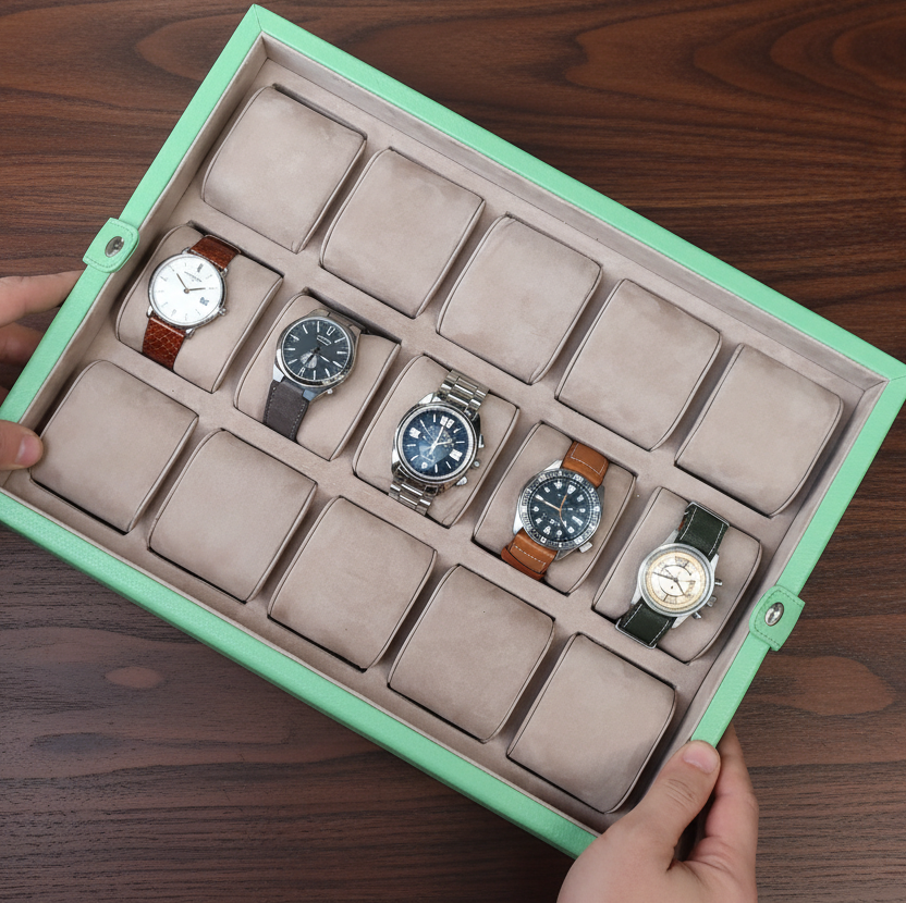 Yeşil Deri Saat Kutusu 15'li