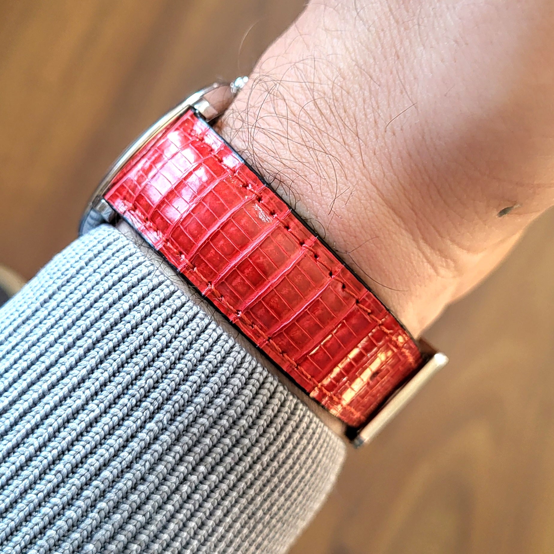 Gerçek deri kırmızı renkli bayan saat kordonu