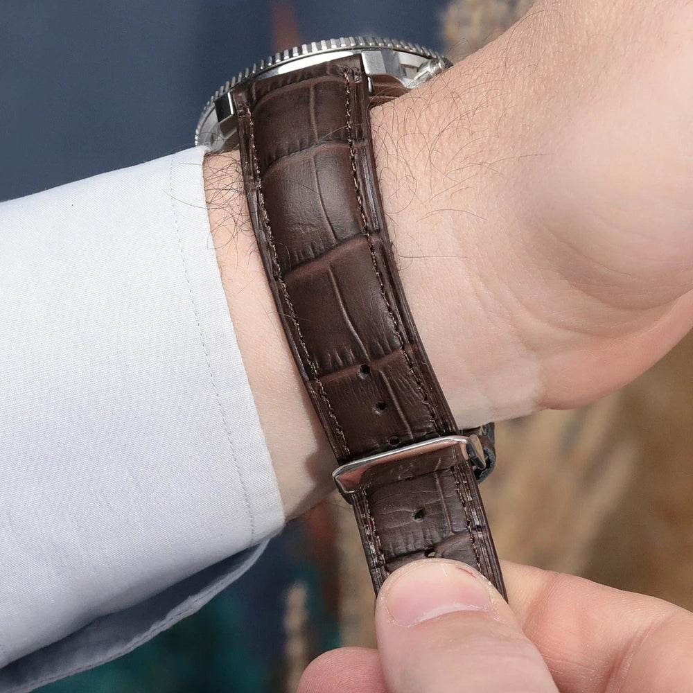 El yapımı akıllı pimli kahverengi deri kordon