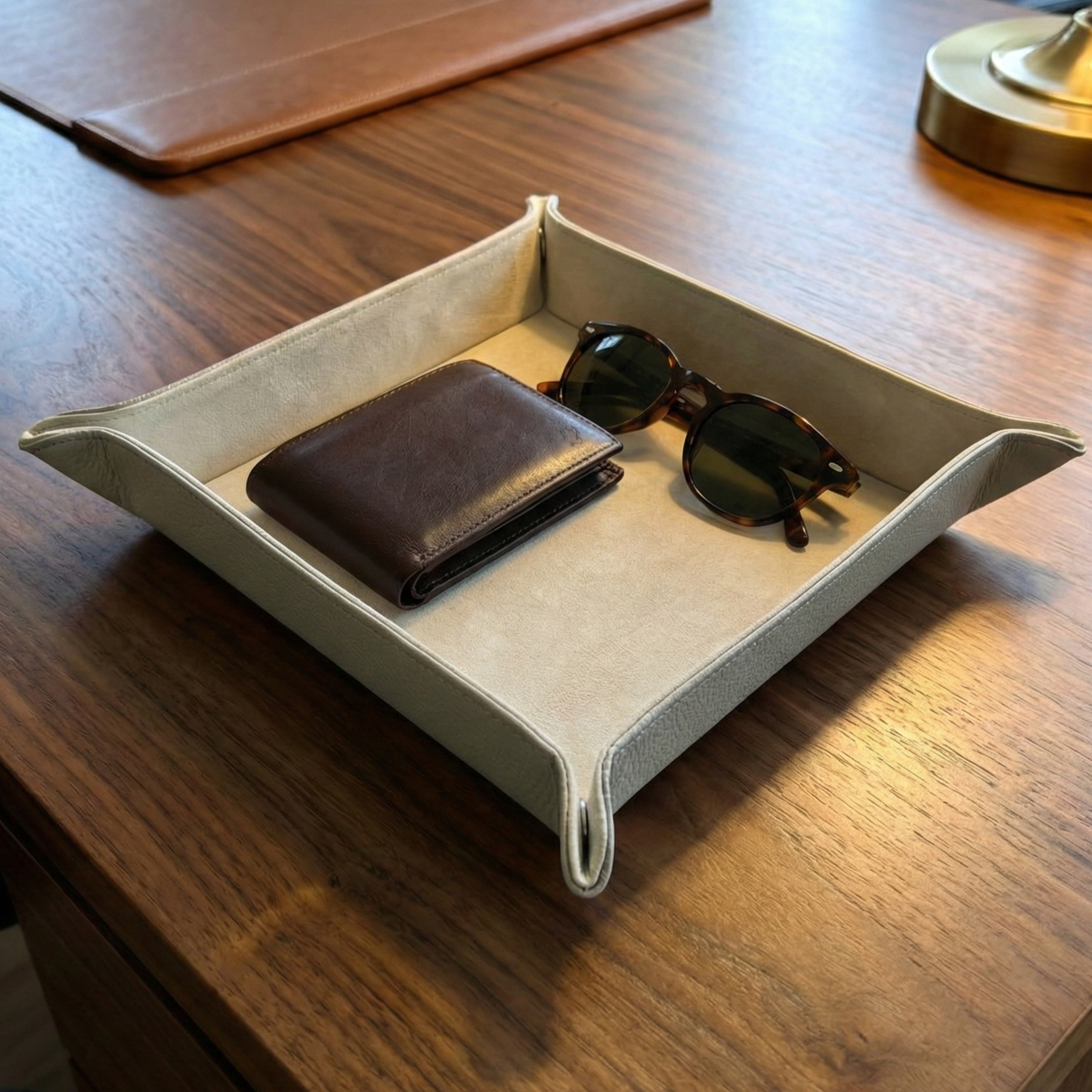 Gerçek deri masaüstü düzenleyici