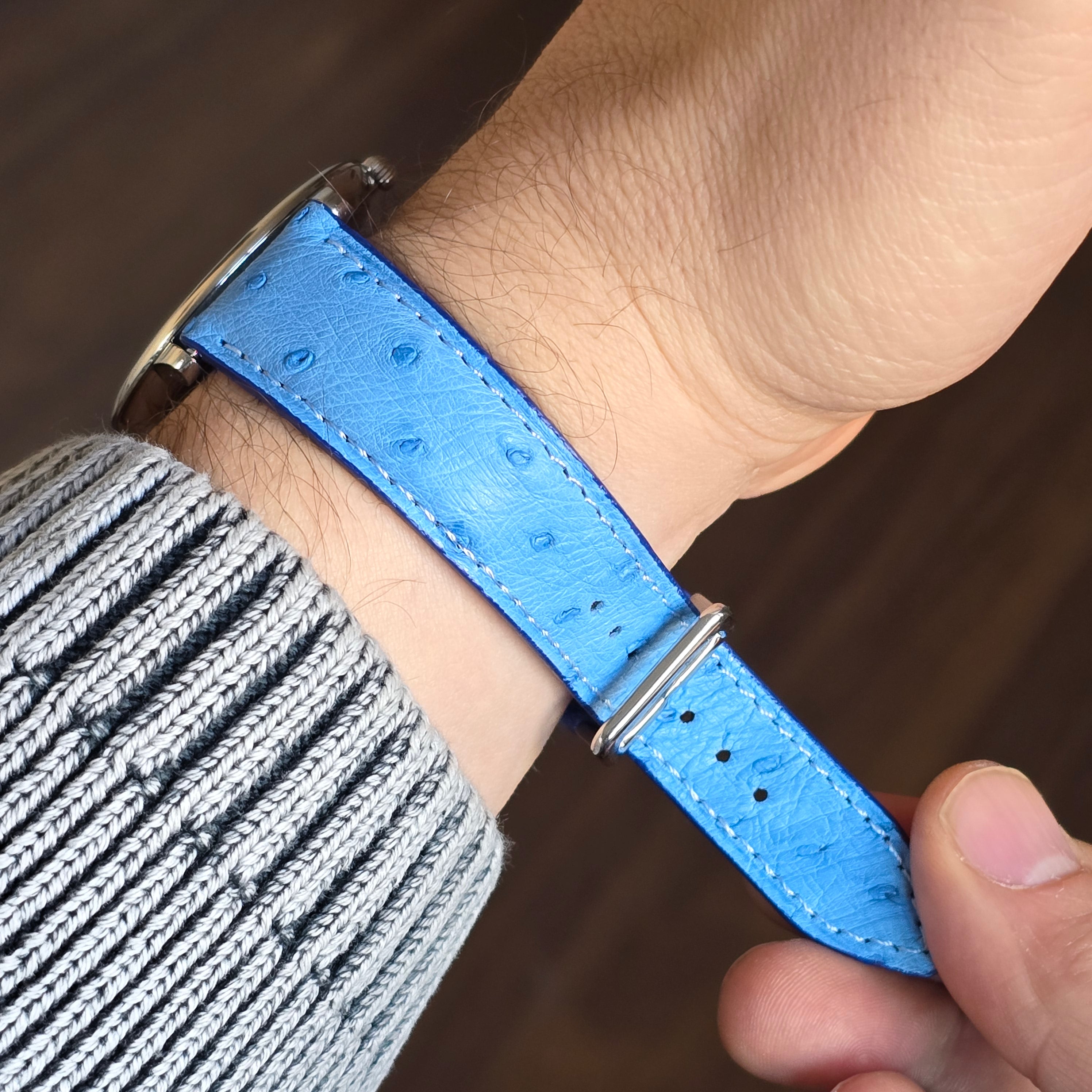 El yapımı mavi renkli akıllı pimli egzo deri saat kordonu