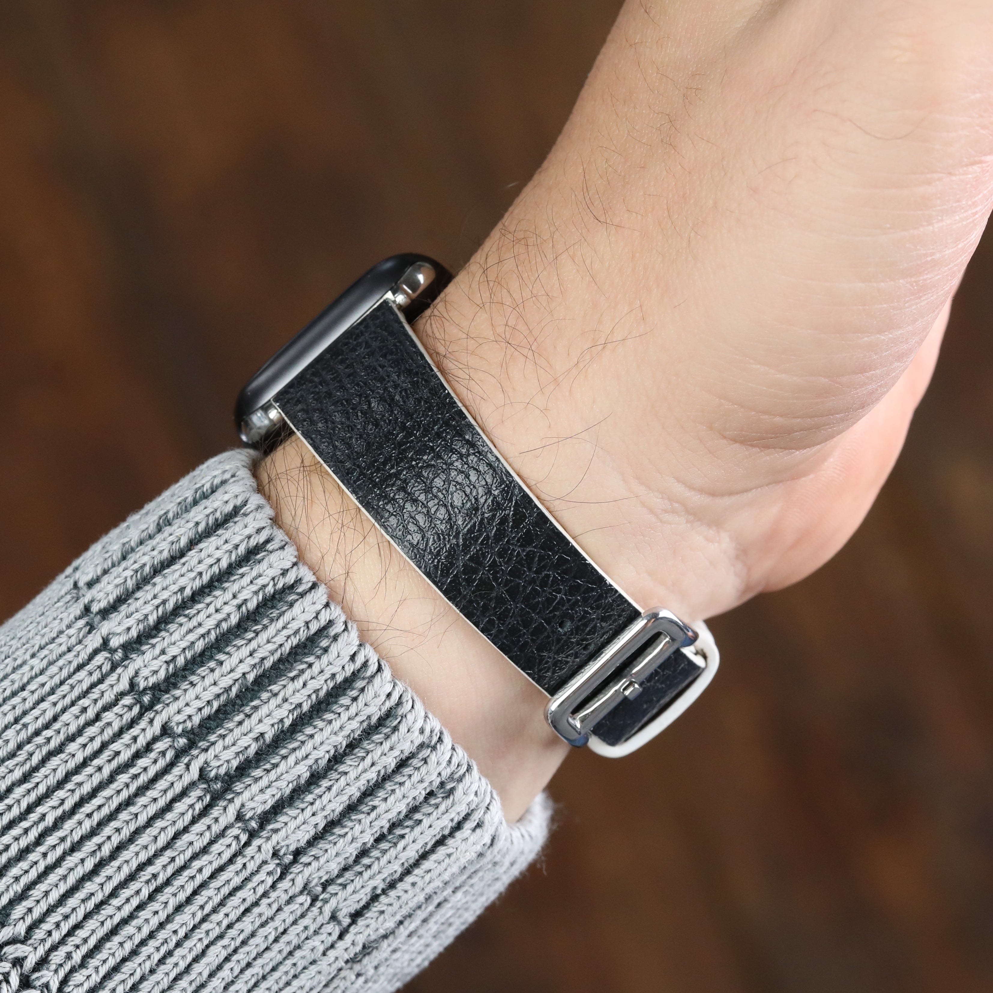 Siyah renkli gerçek deri el yapımı antialerjik arka derili apple watch ile uyumlu kayis