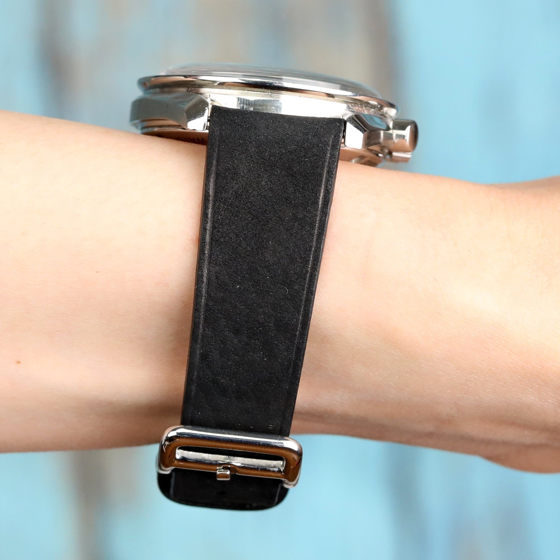 El yapımı siyah renkli akıllı pimli dikişsiz deri saat kordonu