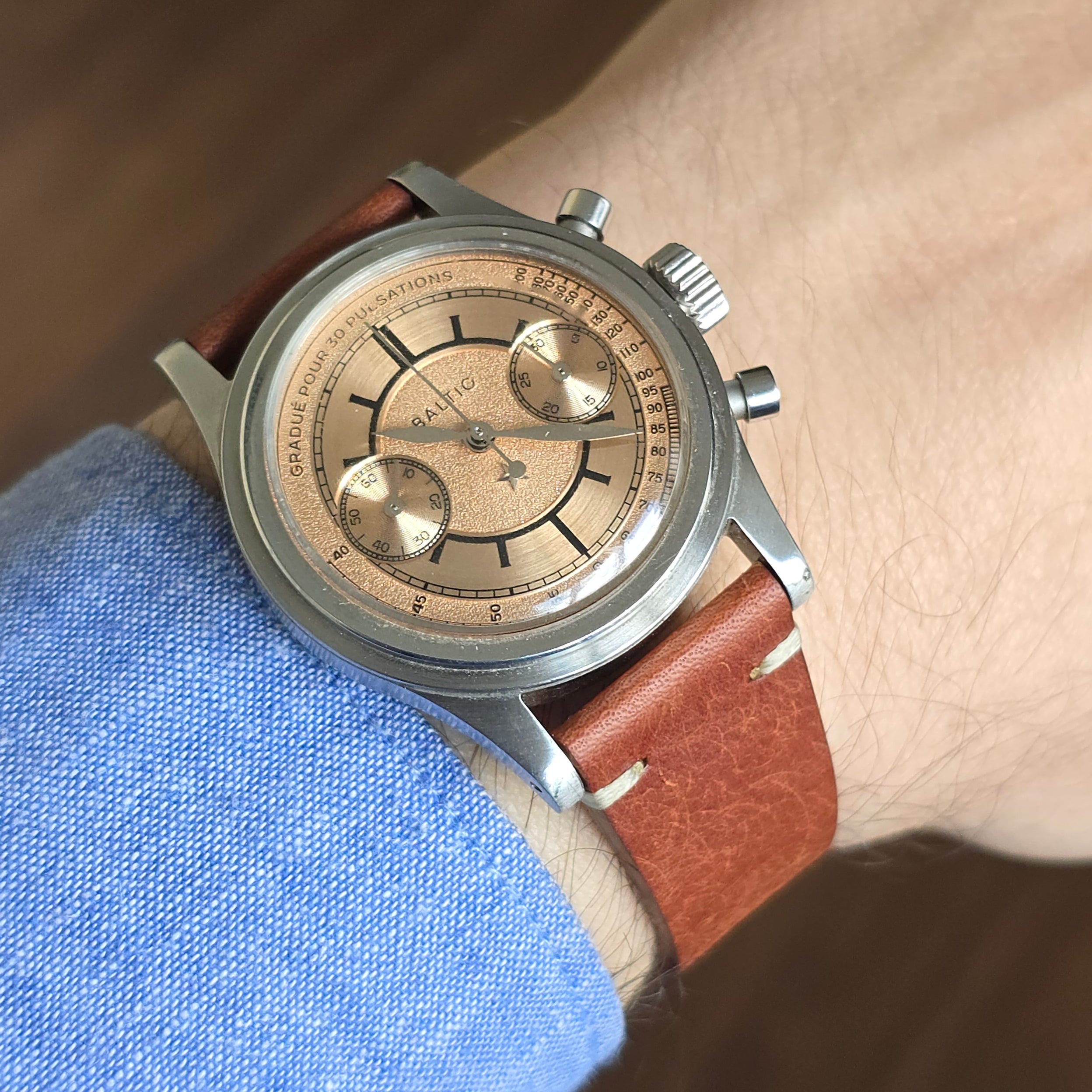 Gerçek deri el yapımı akıllı pimli arkada kullanılan deri anti-alerjik vintage deri saat kordonu